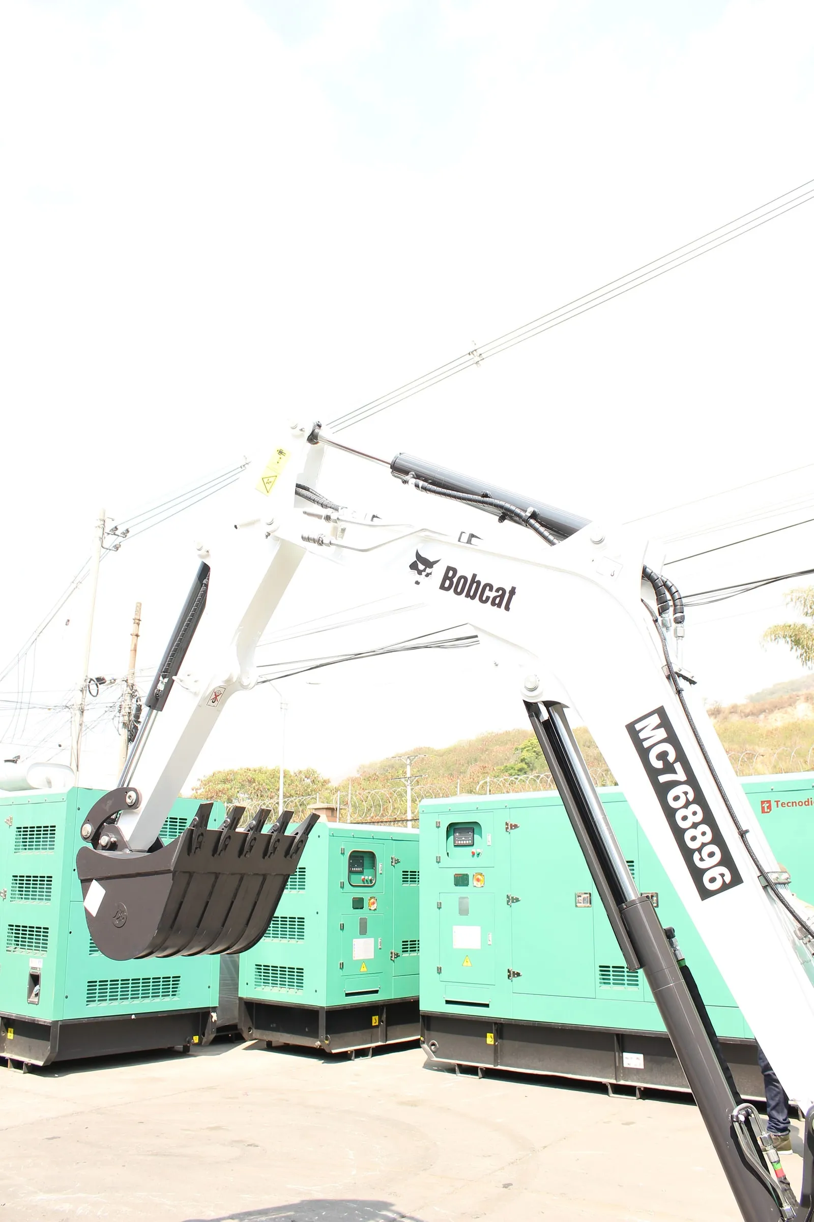 Excavadora compacta Bobcat E35z de 3362 kg — vista 6