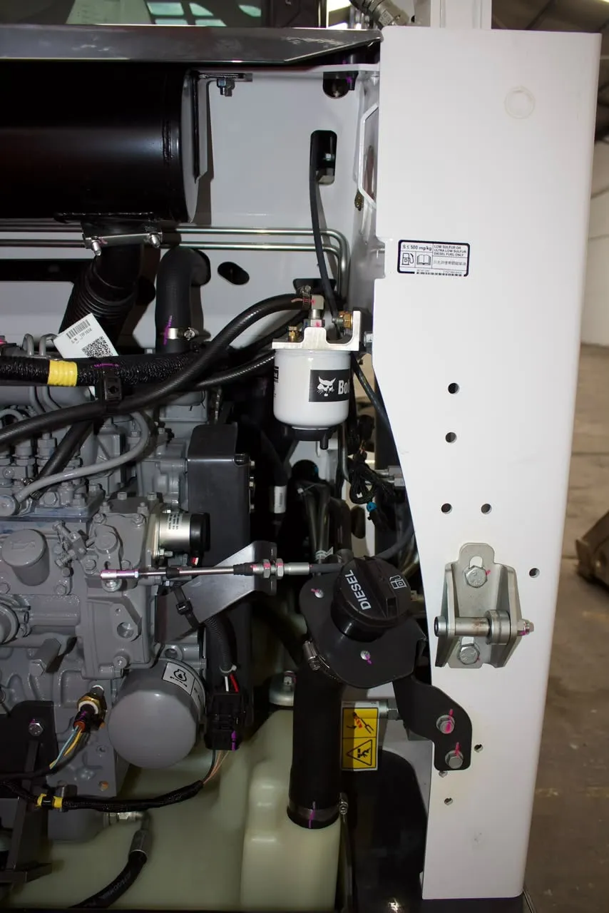 Minicargador Bobcat S530 de 49 HP — vista 14