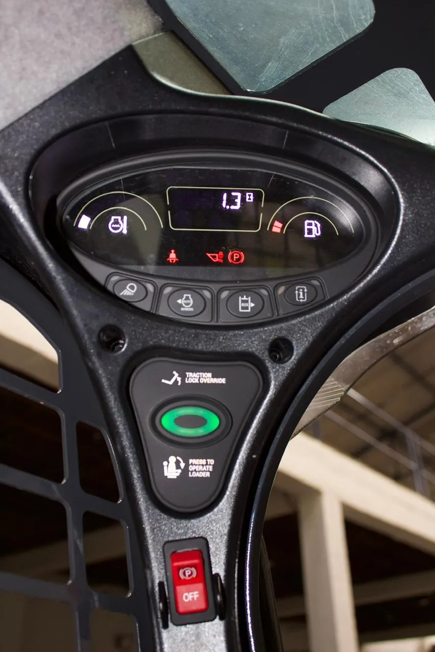 Minicargador Bobcat S530 de 49 HP — vista 3