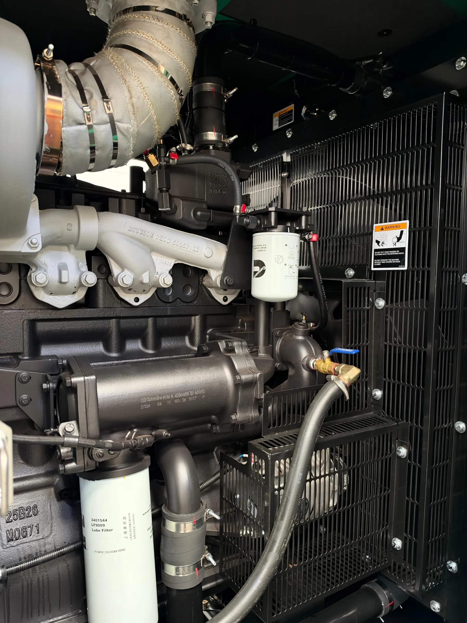 Planta eléctrica diésel mediana de 100 a 500 kVA con transferencia automática — vista 7