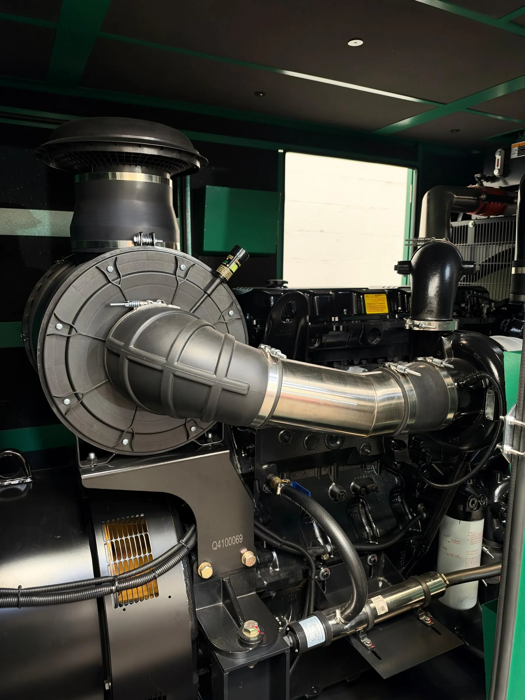 Planta eléctrica diésel grande de 500 a 3.500 kVA para proyectos industriales — vista 2