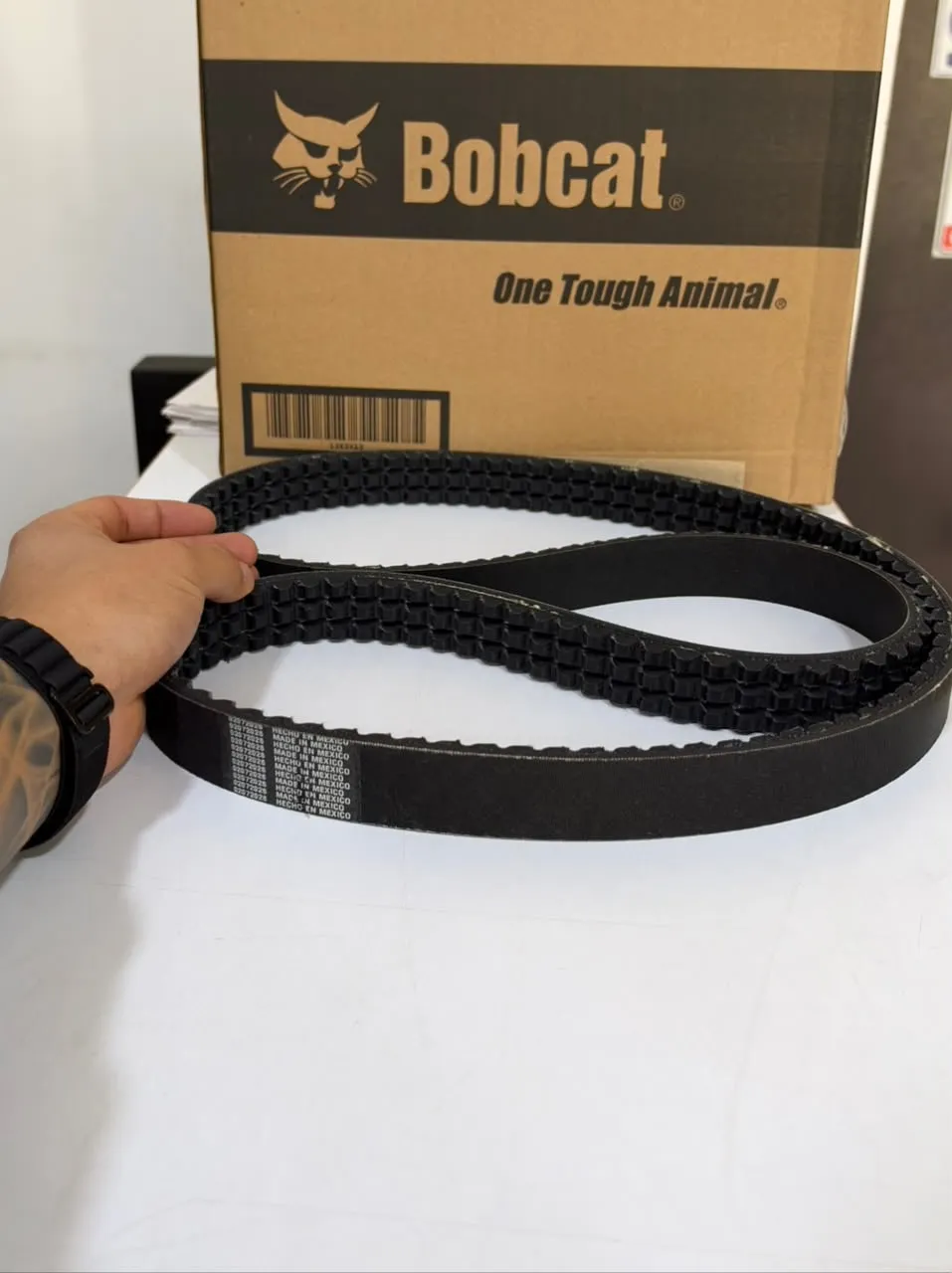 Repuestos de motor y transmisión para equipos Bobcat